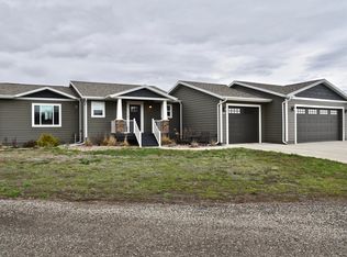 1607 Grandview St, Pierre, SD 57501
