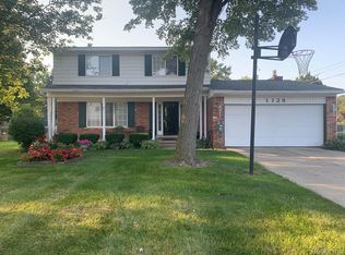 1128 Pickwick Pl, Flint, MI