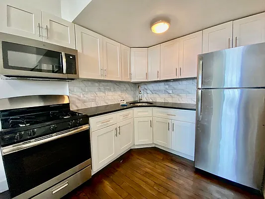 Rented by Carnegie Management Inc | media 21