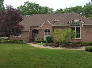 7596 Andover Dr #21, Canton, MI 48187