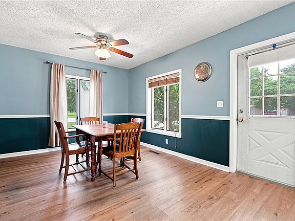 3rd image of 2516 Shelby Ave