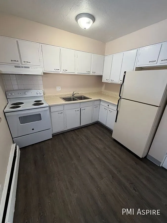 Building Photo - 1351 Xenia St #1F