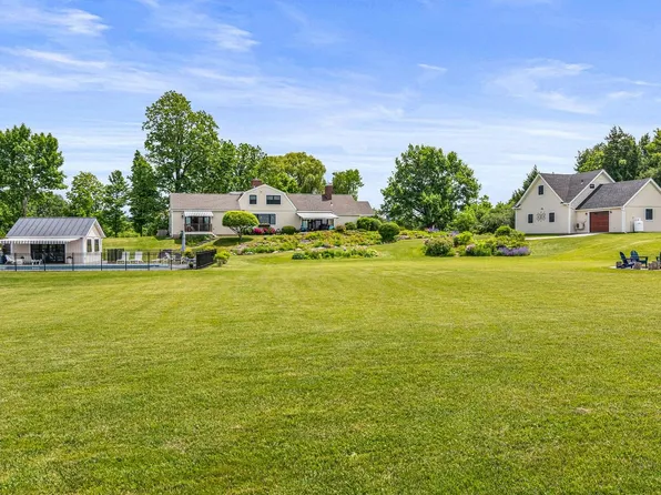 1549 Hinesburg Road, South Burlington, VT 05403