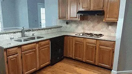 Renovation: Kitchen/New Granite Completed