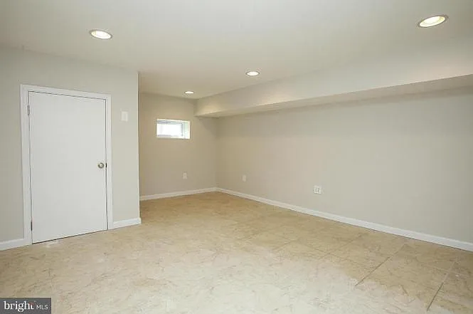 231 N Chester St — Photo 6