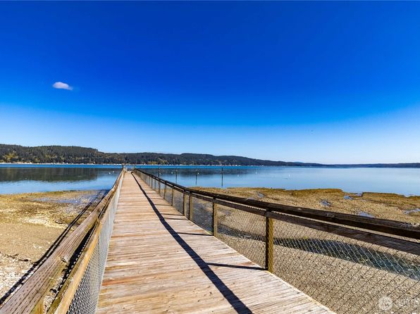 20 E Creekside Drive, Belfair, WA 98528