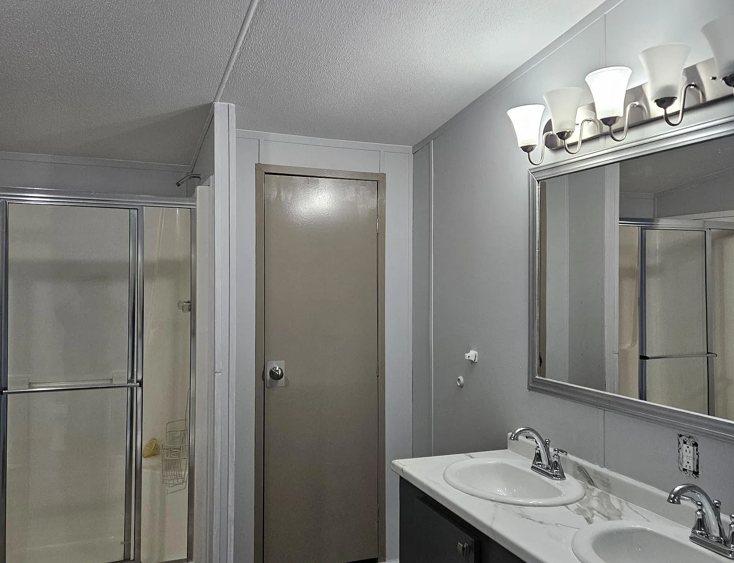 3 bed, 1280 sqft, $1,200 — Photo 1