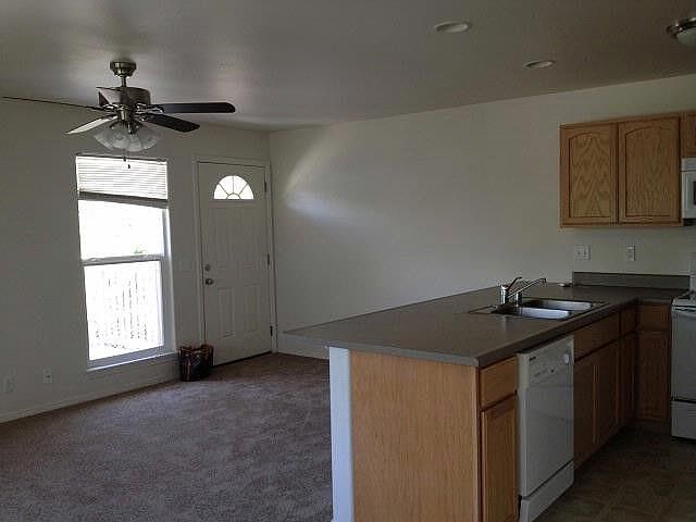 2nd image of 75-5758 Alahou St APT 201