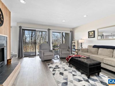 2070 Stone Rdg, Roseland, VA, 22967