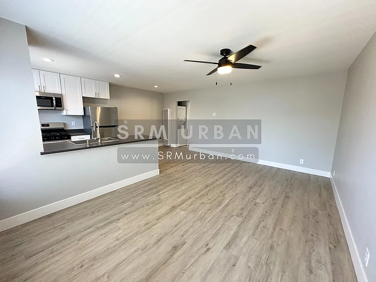 4150 41st St #9 — Photo 2