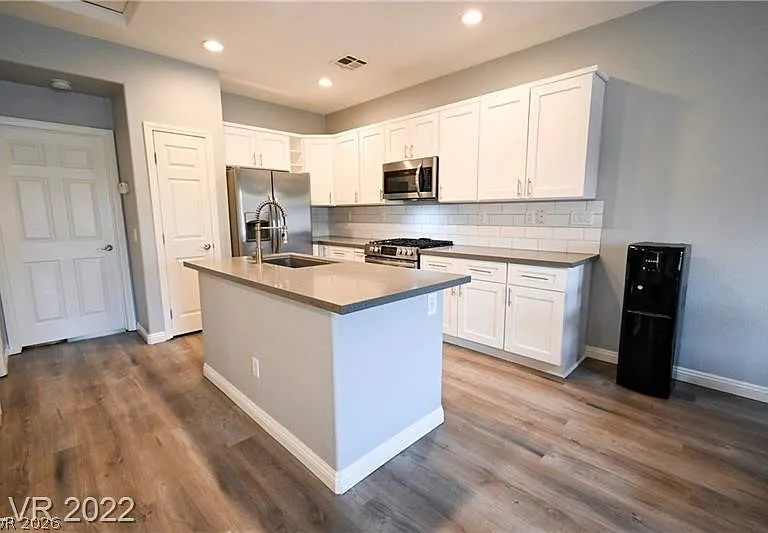 7873 Sambar Ct — Photo 9