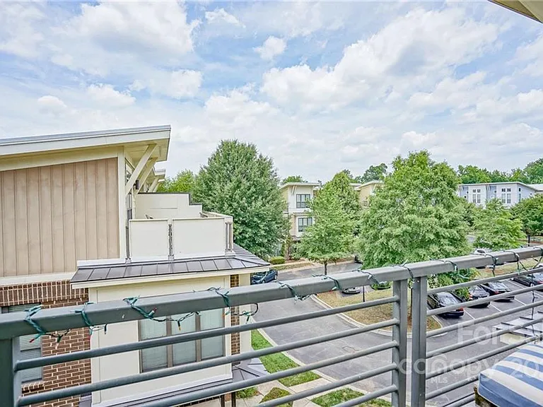 3427 Steel Yard Ct — Photo 32