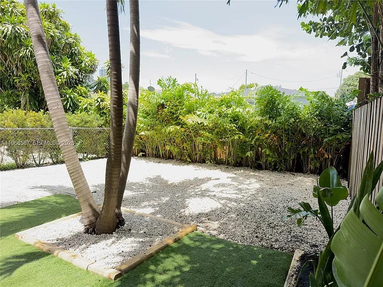 2780 SW 33rd Ave — Photo 38