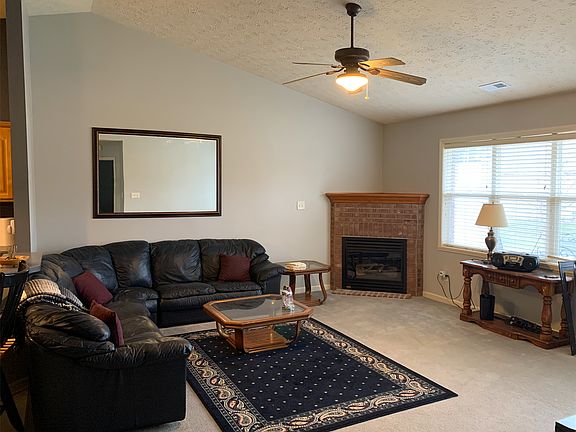 2nd image of 3819 Gray Pond Ct