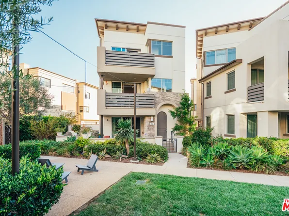 5846 N Lantern Ct, Los Angeles, CA 90094