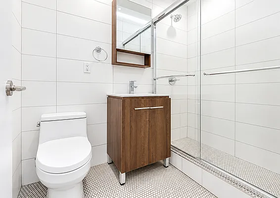 Bathroom, photo 2