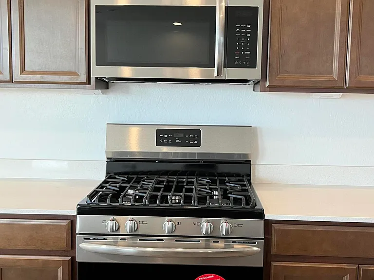 9426 W Sells Dr — Photo 9