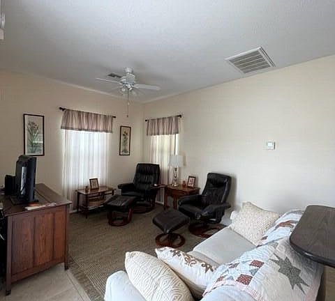 5th image of 3051 Frontier Dr #100