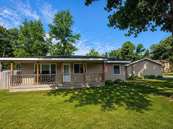 1655 S Camp Ave, White Cloud, MI 49349