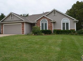 3901 SW King Arthurs Rd, Topeka, KS 66610