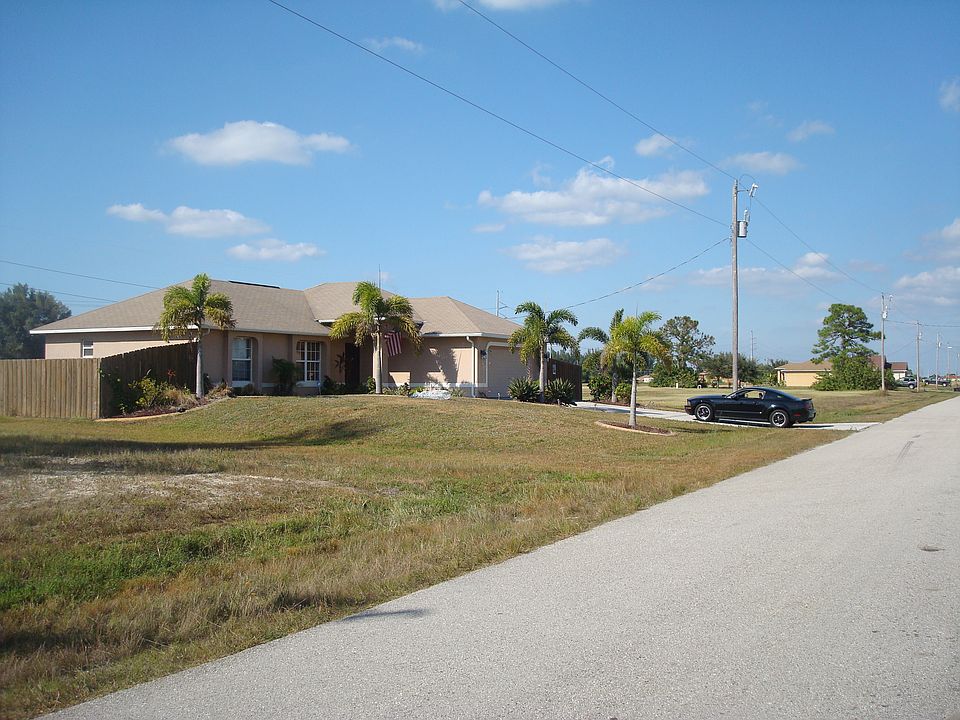 1st image of 1225 NE Juanita Pl