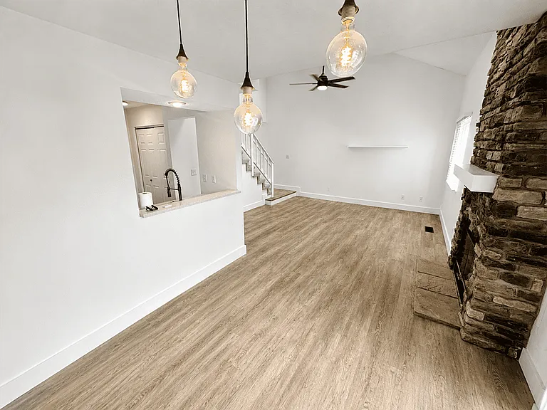 5258 Bay Pointe Dr — Photo 4