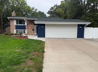 1541 Franklin Ln, Anoka, MN 55303