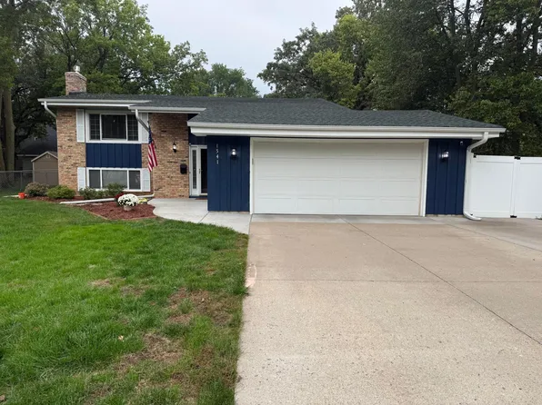 1541 Franklin Ln, Anoka, MN 55303
