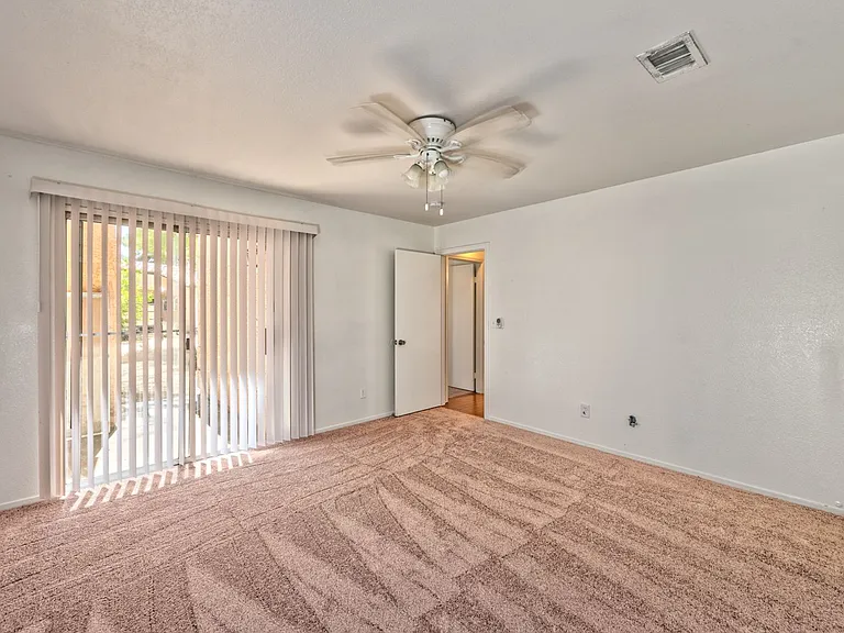 277 N Lamb Blvd #C — Photo 9