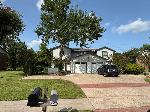 128-130 Sugar Cane Cir #128 Photo 1 128-130 Sugar Cane Cir #128 Photo 1