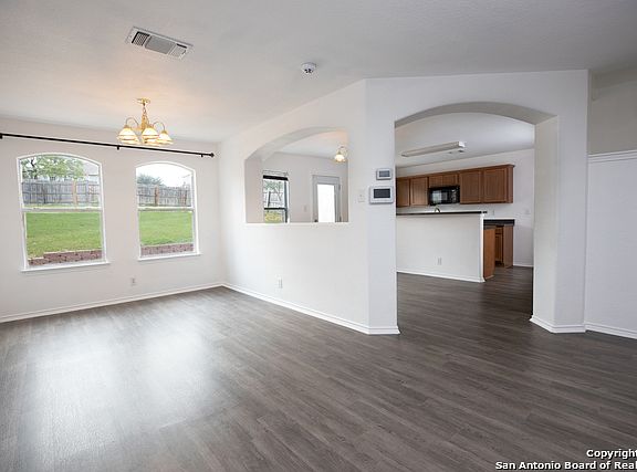 4th image of 7138 Hallie Cir