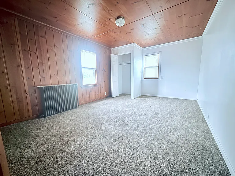 601 Clark St — Photo 11