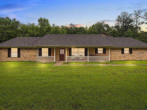 2nd image of 125 Woodland Trl