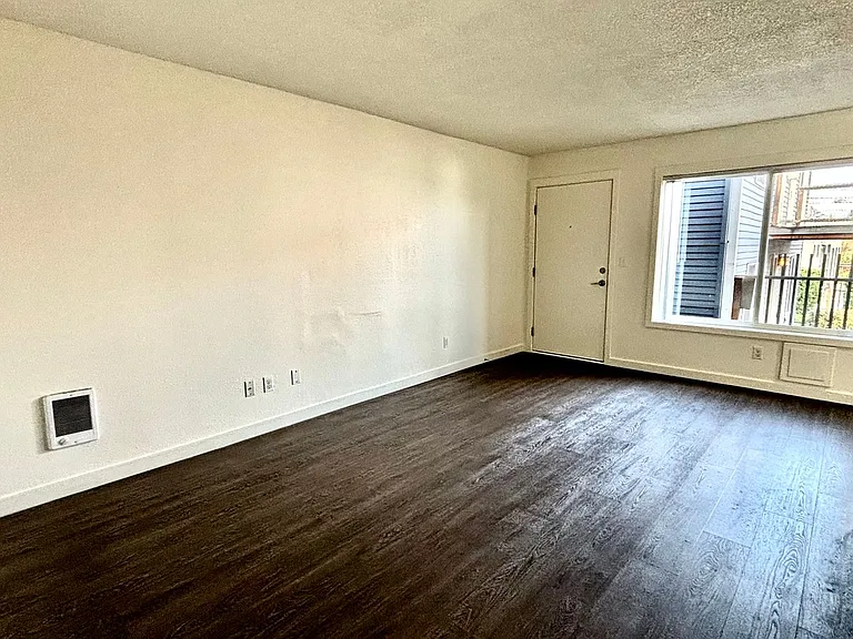 Holgate Lofts — Photo 23