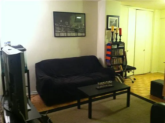 Rented by R New York | media 12