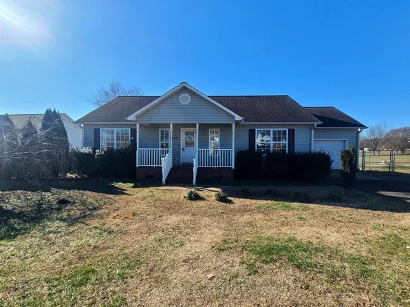 140 Kristina Dr, Cowpens, SC 29330