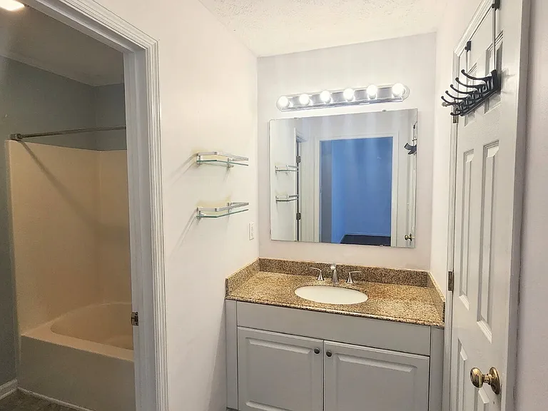 4519 Josh Ct — Photo 22