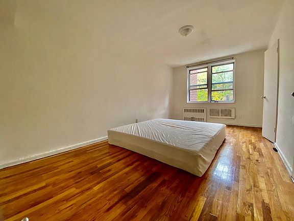 4th image of 35 Barker Ave APT 5M