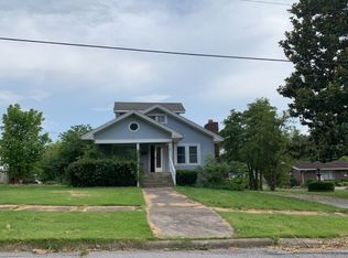 107 W Lewis St, Anna, IL 62906