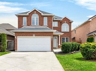 39 Distin Dr, Hamilton, ON L9A5K4