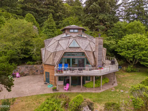 46615 Highway 101 S, Neskowin, OR 97149