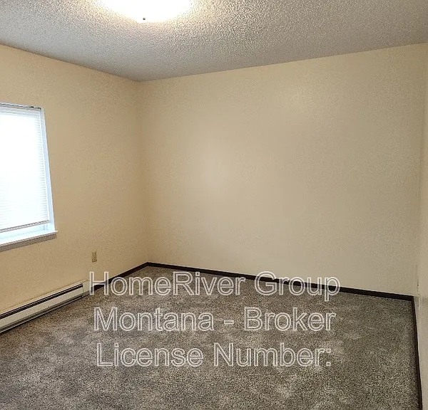 2121 S 4th St W #C — Photo 10