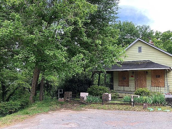 2nd image of 3 Underwood Ave