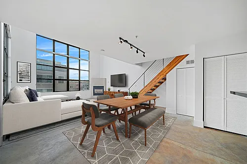 3338 17th St #207 Photo 1