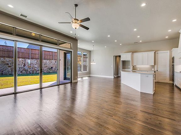4th image of 16492 Barton Creek Ln