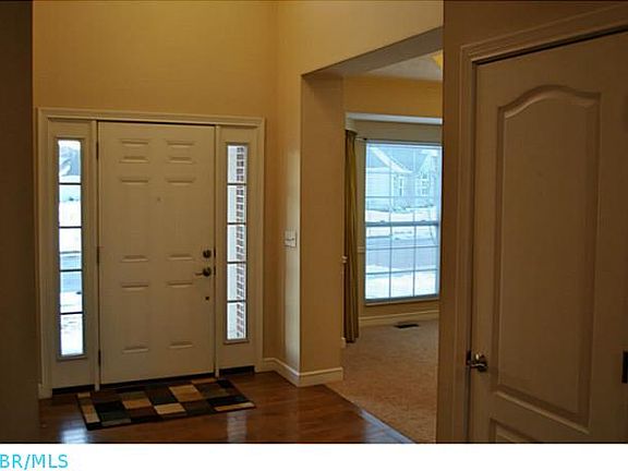 3rd image of 6579 Scioto Chase Blvd