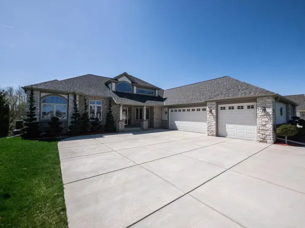 2274 Brookside DRIVE, Jackson, WI 53037