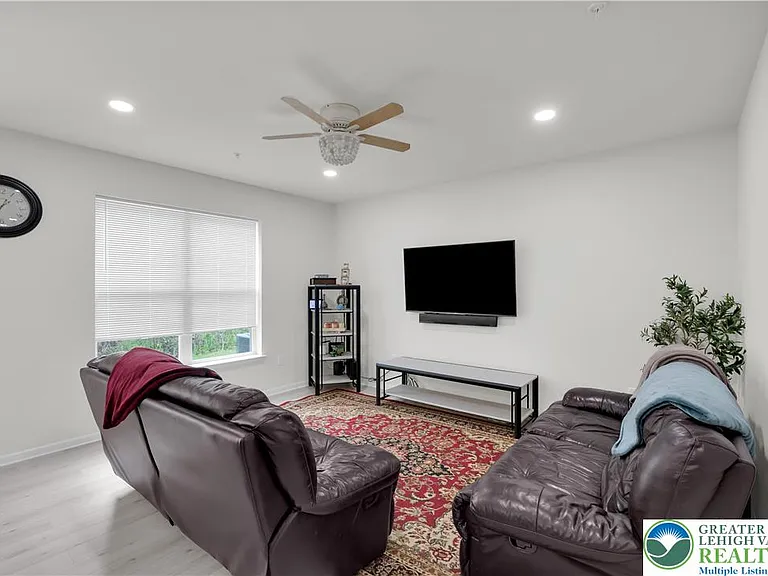 4816 Daisy Rd — Photo 14