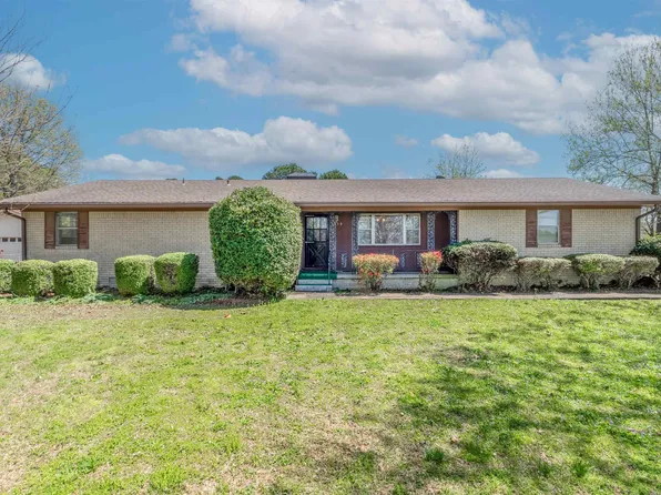 1215 N Broadway St, Heber Springs, AR 72543