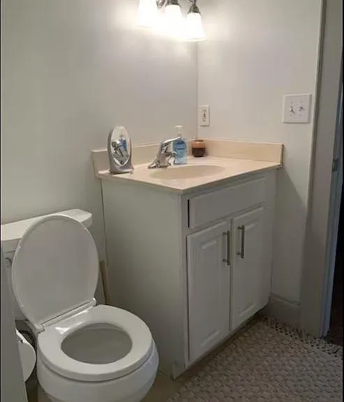 2284 Cottage Grove Ave SE #CARRIAGE HOUSE — Photo 4